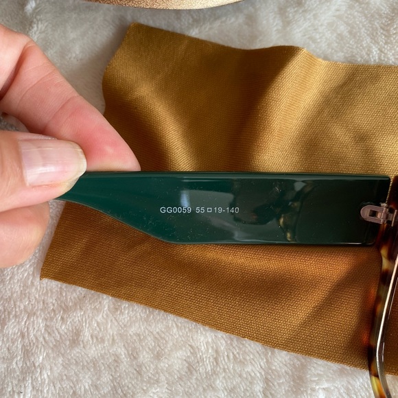 Excellent condition Gucci Tortoise Shell Sunglasses - Picture 8 of 9